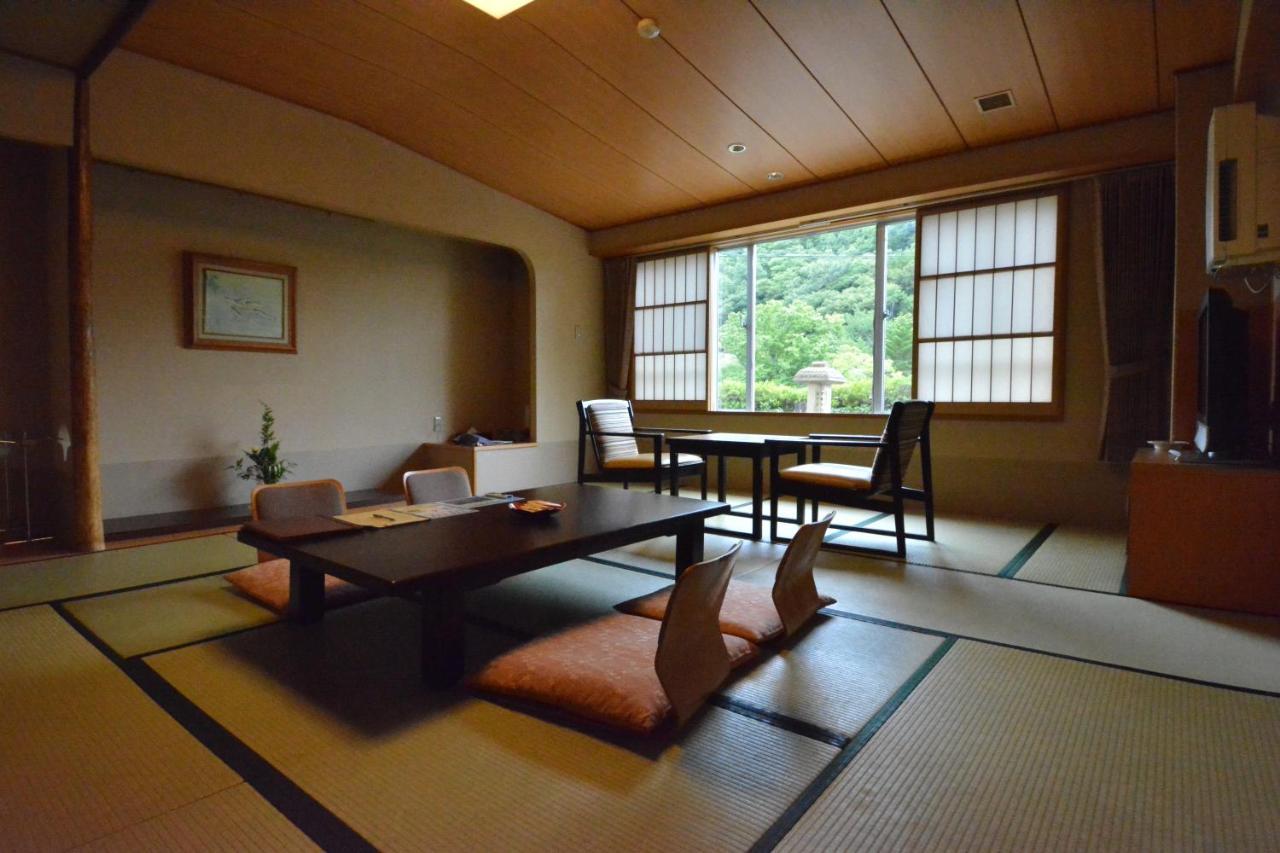 Eirakukan Koriyama  Exterior photo